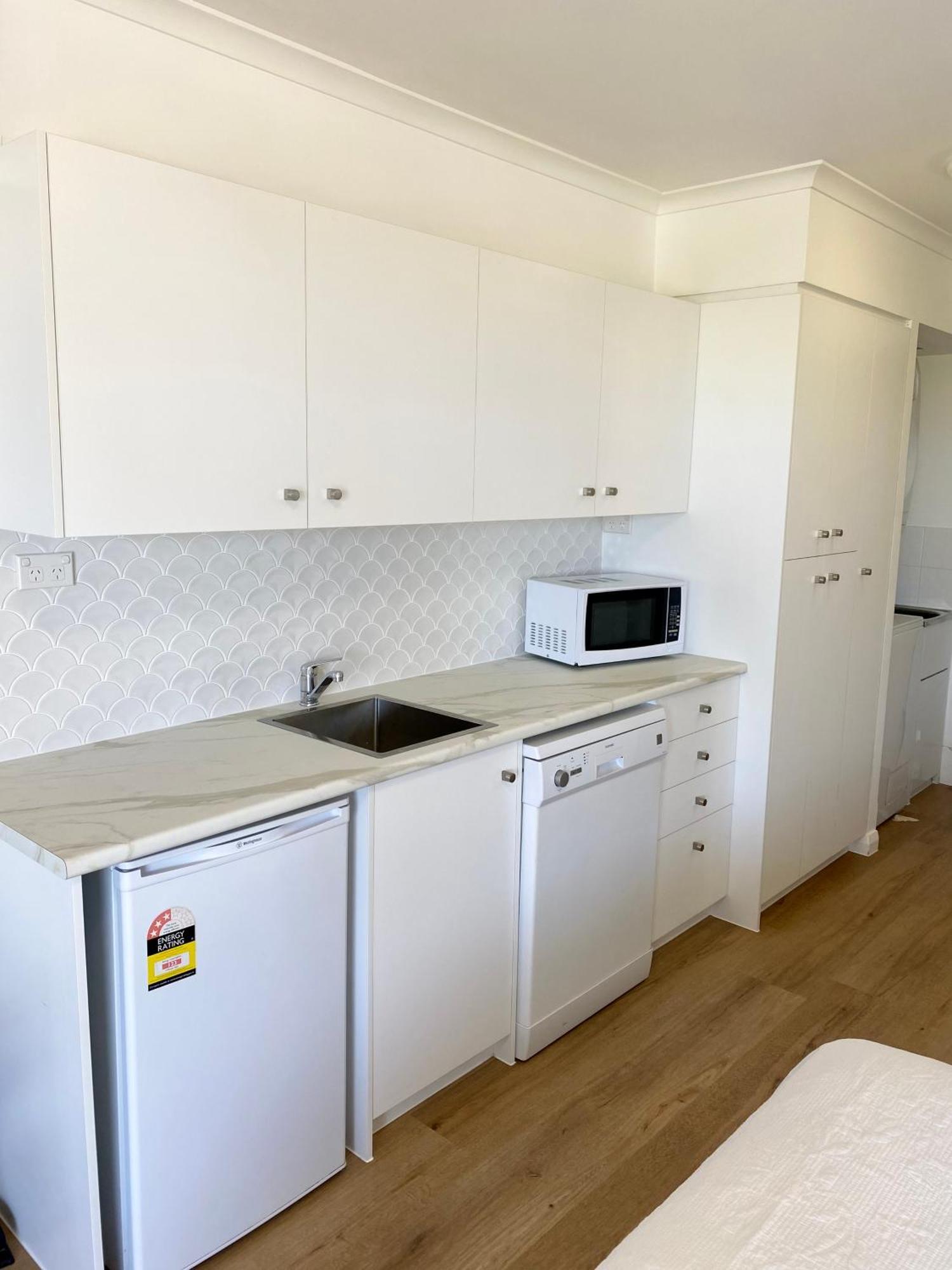 Resort Queen Studio At Alex Beach Resort Александра-Гедленд Екстер'єр фото